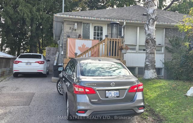 Semi-Detached at 204 Cherrywood Drive Basement, Newmarket, ON L3Y 2X8