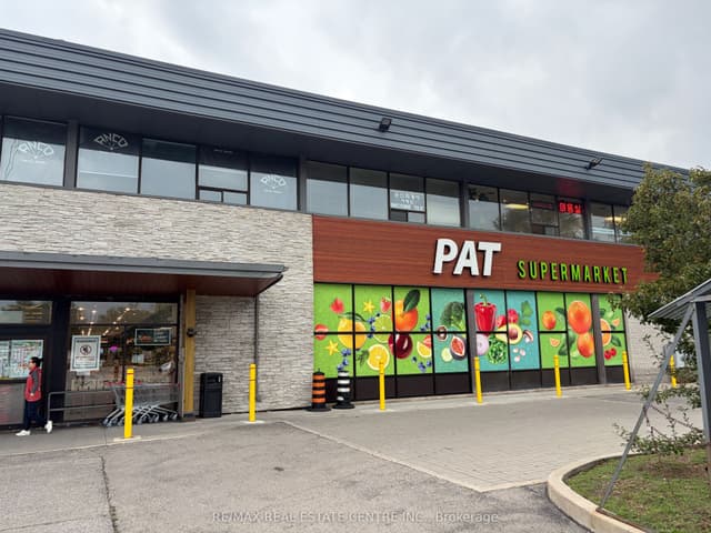 Commercial Retail at 333 Dundas St E Street, Mississauga, ON L5A 1X1