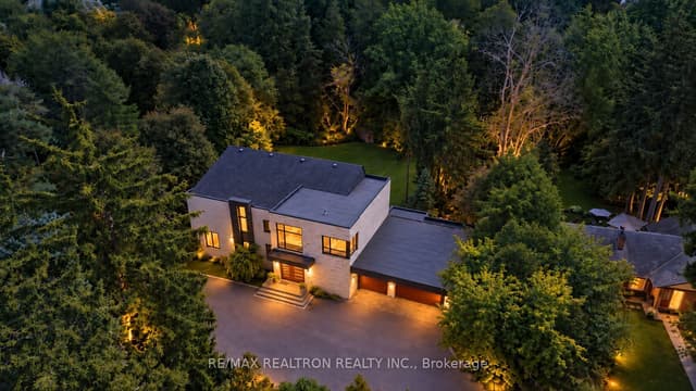 Detached at 7 Albion Close, Markham, ON L3T 2H8