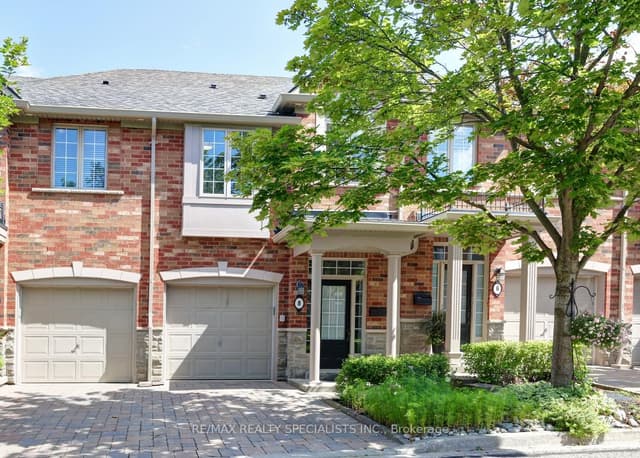 Condo Townhouse at 2401 Fifth Line W 8, Mississauga, ON L5K 1V9
