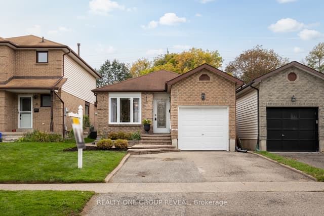 Detached at 6 Mcfeeters Crescent, Clarington, ON L1C 4G5