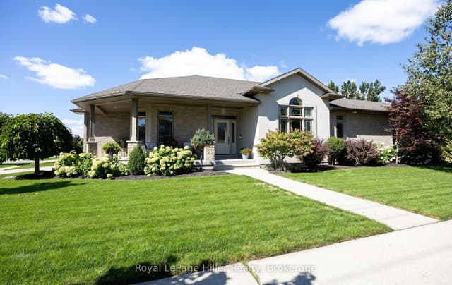 Detached at 2 Findlay Place, Stratford, ON N5A 0A7