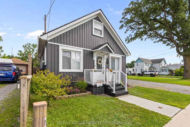 Detached at 155 Broadway Street, Welland, ON L3C 5L6