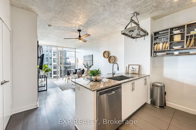 Condo Apartment at 4099 Brickstone Mews 2305, Mississauga, ON L5B 0G2