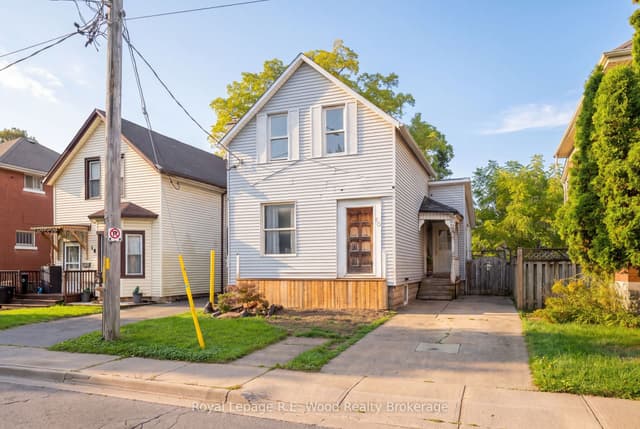 Detached at 50 Flora Street, St. Thomas, ON N5P 2X4