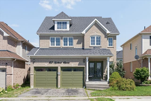 Detached at 122 Medland Avenue, Whitby, ON L1P 1W7