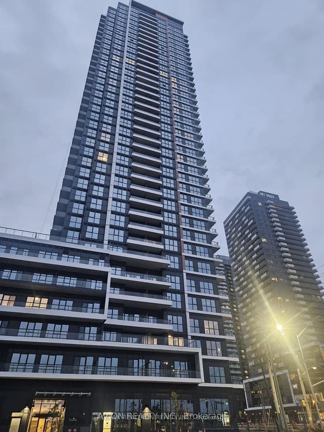 Condo Apartment at 15 Watergarden Drive 515, Mississauga, ON L5R 0G8