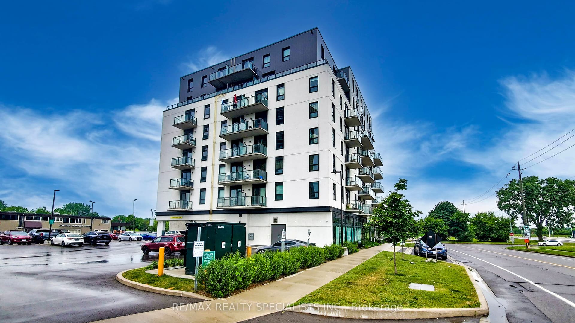 Suite 809 · Floor 8, Unit 809 · 7 Erie Ave
