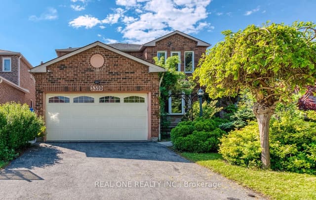 Detached at 3310 Jackpine Road, Mississauga, ON L5L 4P2