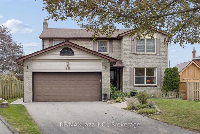 Detached at 28 Jubilee Court, Whitby, ON L1N 6R3