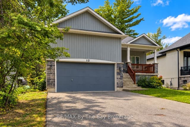Detached at 12 51st Street S, Wasaga Beach, ON L9Z 1X5