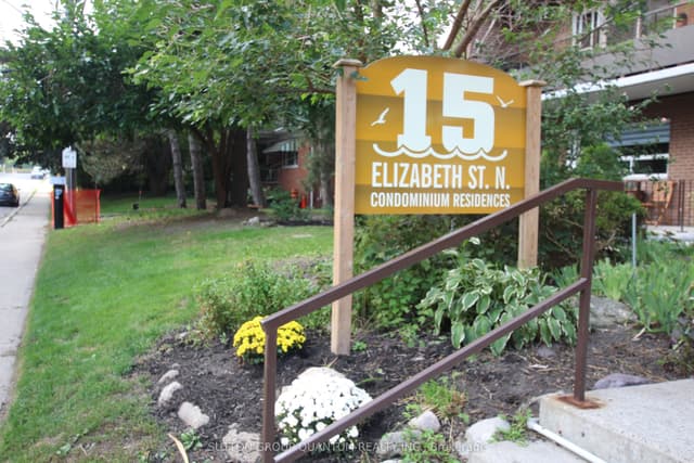 Condo Apartment at 15 Elizabeth Street N 401, Mississauga, ON L5G 2Z3