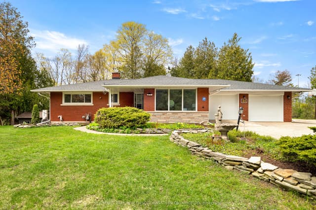 Detached at 24 Grand Hill Drive, Kitchener, ON N2P 2E4