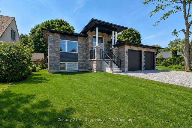 Detached at 336 Sugarloaf Street, Port Colborne, ON L3K 2P3