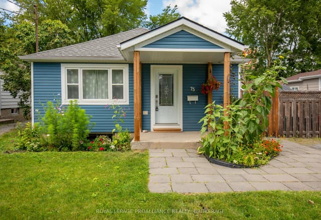 Detached at 75 Scott Street, Kingston, ON K7L 1L6