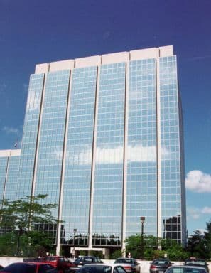 Office at 4 Robert Speck Parkway 1220, Mississauga, ON L4Z 1S1