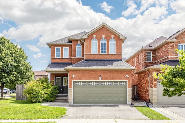 Detached at 70 Mallard Marsh Crescent E, Richmond Hill, ON L4E 4B7
