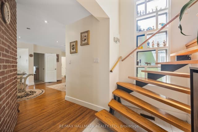Detached at 19 Talwood Drive, Toronto, ON M3B 2P4, Toronto C13