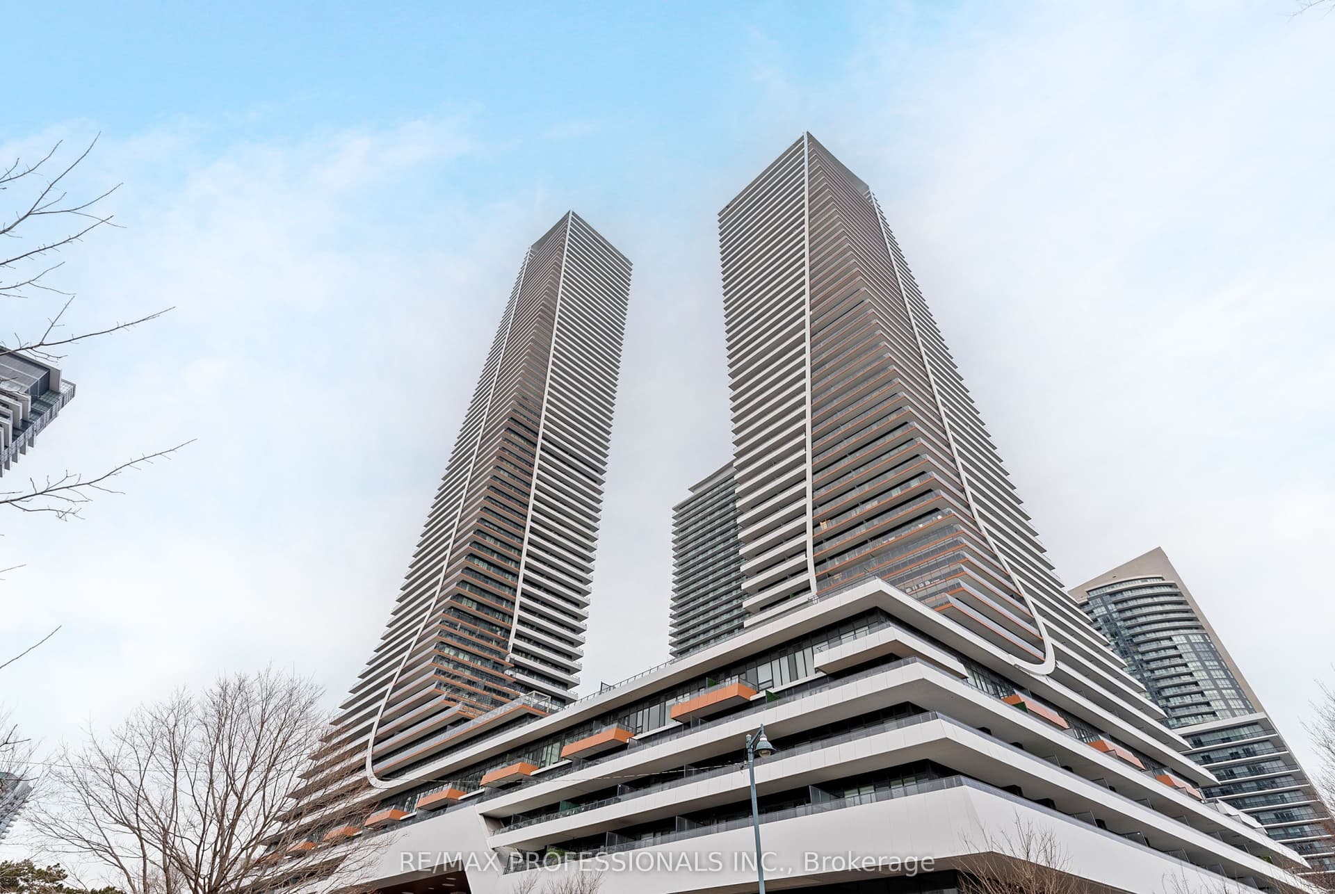 Suite 1614 · Floor 16, Unit 1614 · 30 Shore Breeze Dr