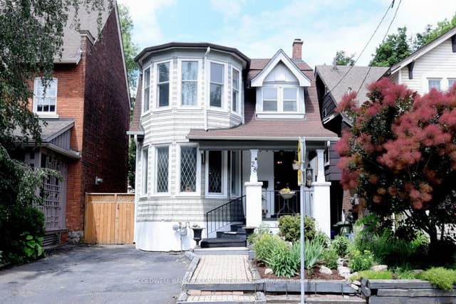 Detached at 28 St Clair Avenue, Hamilton, ON L8M 2N3