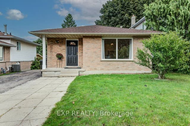Detached at 143 Sunrise Place, Kitchener, ON N2B 3S8