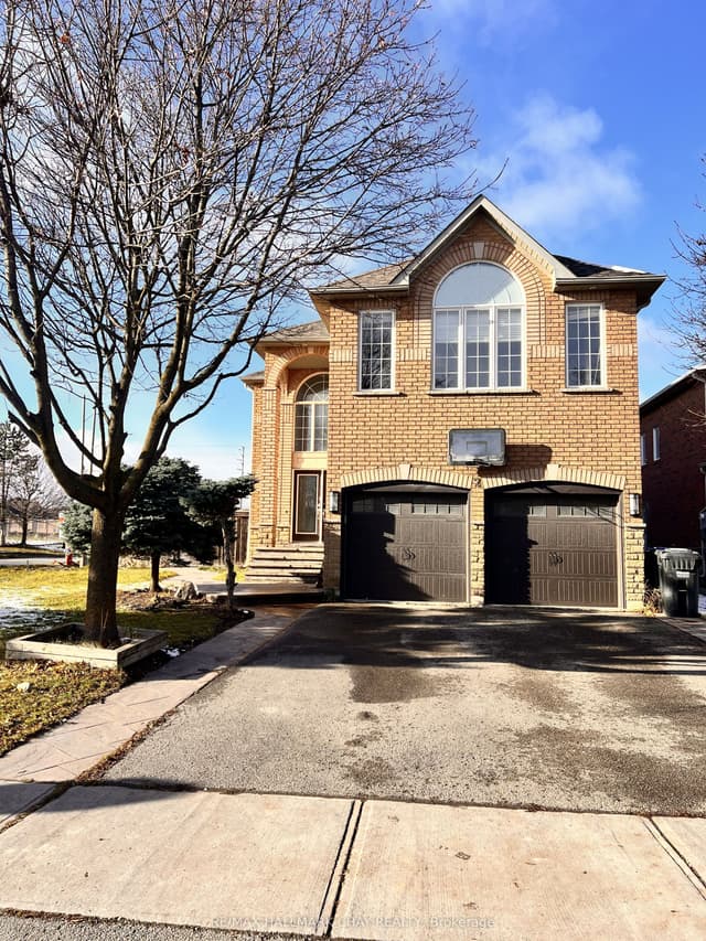 Detached at 2 Southbend Drive S, Brampton, ON L7A 1J4