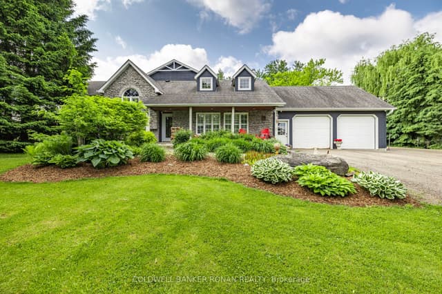 Detached at 6643 3rd Line, New Tecumseth, ON L0G 1W0