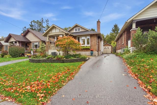 Detached at 649 Emery Street E, London South, ON N6C 2G3