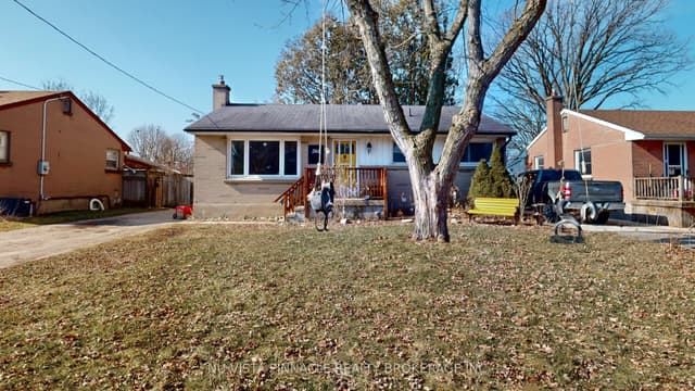 Detached at 261 Winnipeg Street, London East, ON N5W 4T8