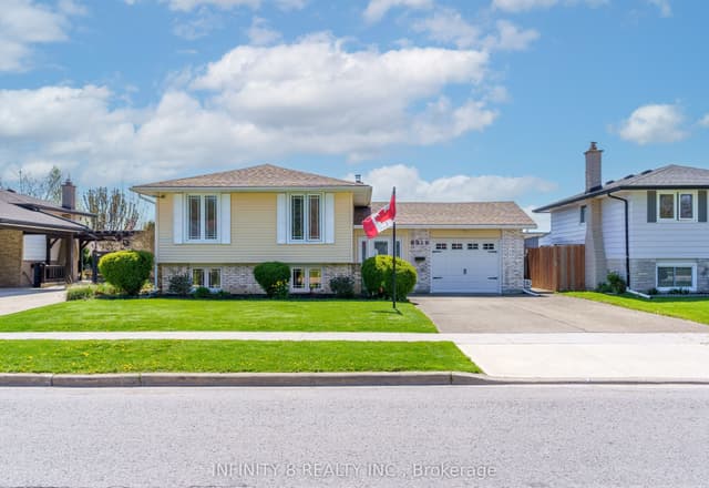 Detached at 6918 Casey Street, Niagara Falls, ON L2J 3G1