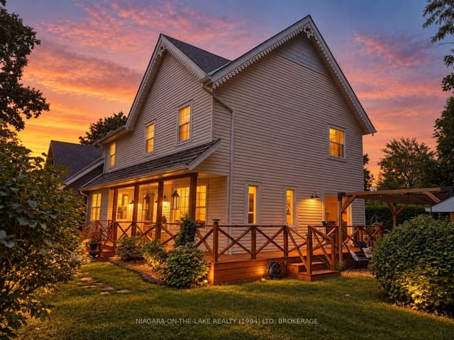 Detached at 514 King Street, Niagara-on-the-Lake, ON L0S 1J0