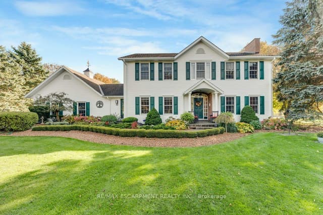 Detached at 12 Weneil Drive, Hamilton, ON L8B 0Z6