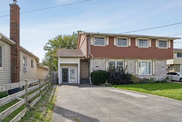 Semi-Detached at 310 Linwell Road 1/2, St. Catharines, ON L2N 1T3
