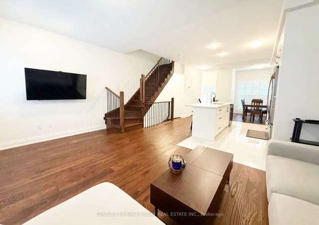 Att/Row/Townhouse at 15 Maybank Lane, Whitchurch-Stouffville, ON L4A 4X7