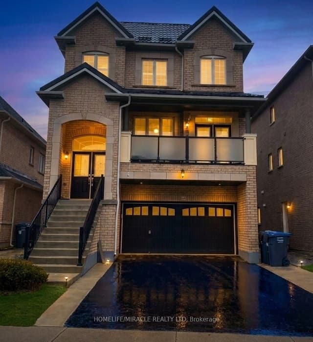Detached at 20 Addiscott Street, Brampton, ON L6R 0X8