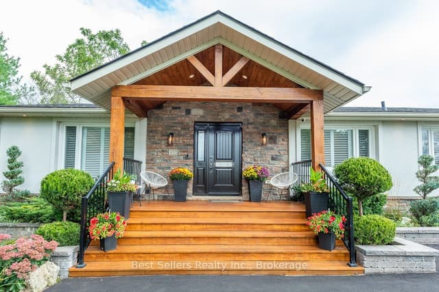 Detached at 7407 Milburough Line E, Milton, ON L0P 1B0