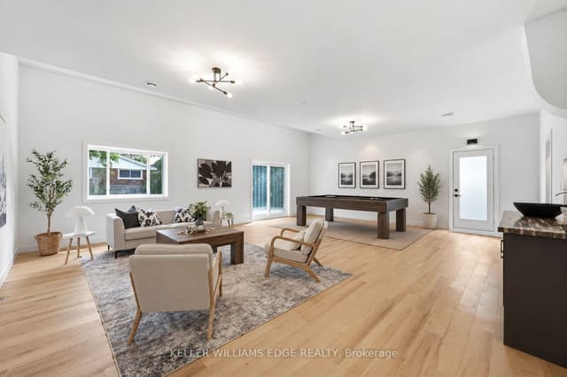 Detached at 43 Champlain Avenue, Hamilton, ON L8G 2H5