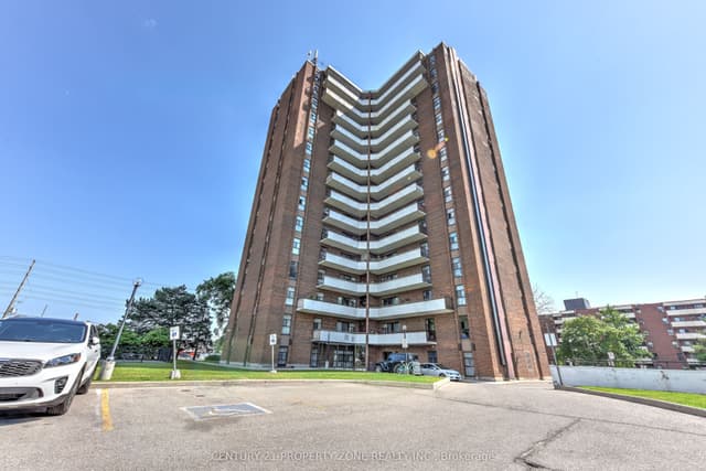 Condo Apartment at 3025 Queen Frederica Drive E 907, Mississauga, ON L4Y 3A1