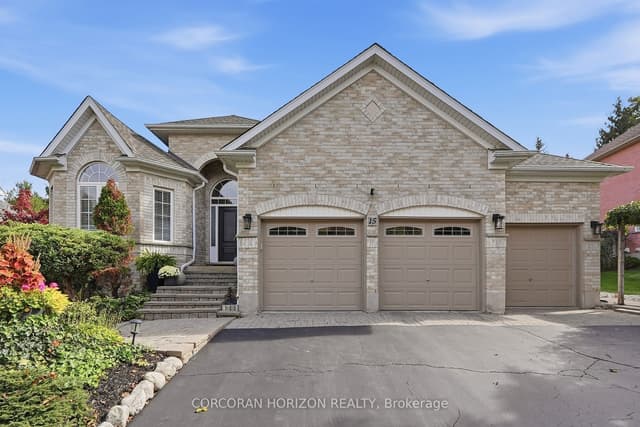 Detached at 15 Everwood Run, Kitchener, ON N2P 2B1