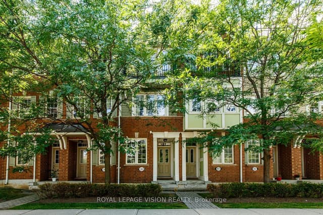 Condo Townhouse at 2614 Dashwood Drive 40, Oakville, ON L6M 0K5