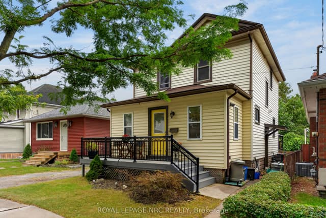 Detached at 9 Marmora Street, St. Catharines, ON L2P 3B9