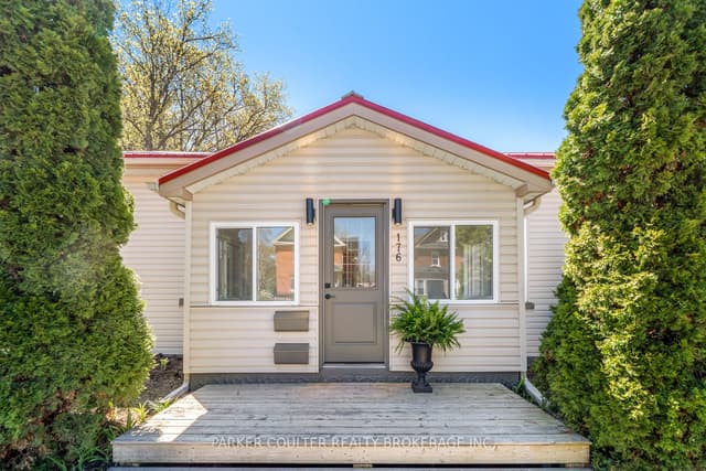Duplex at 176 Sixth Street, Collingwood, ON L9Y 1Y9