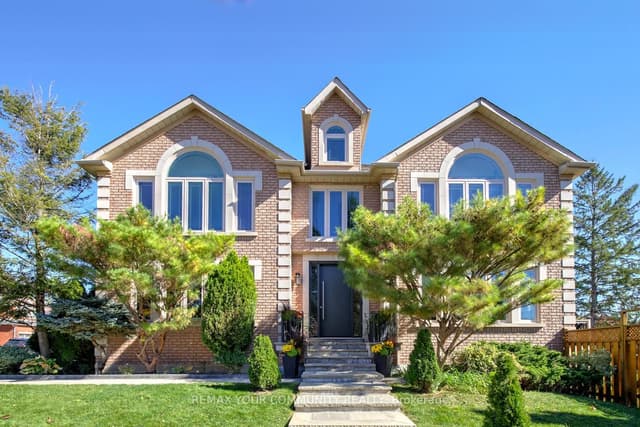 Detached at 123 Hidden Trail Avenue, Richmond Hill, ON L4C 0H1