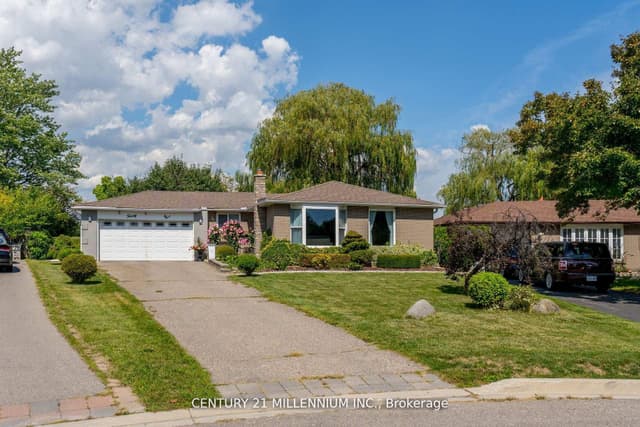 Detached at 20 Dunblaine Crescent, Brampton, ON L6T 3H2