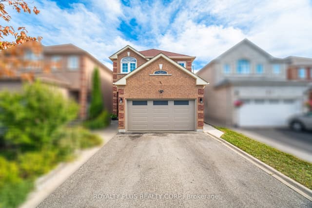 Detached at 77 Arthurs Crescent, Brampton, ON L6Y 4Y3