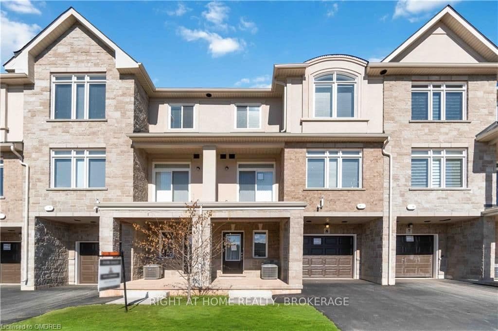 Suite 8, Unit 8 · 40 Zinfandel Dr