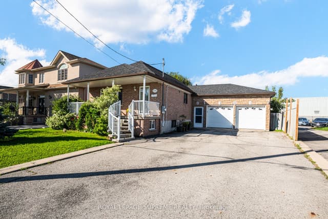 Detached at 136 Winston Park Boulevard, Toronto, ON M3K 1C5, Toronto W05