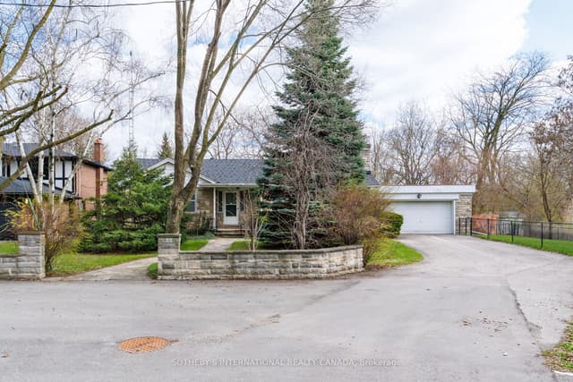 Detached at 55 Van Dusen Boulevard, Toronto, ON M8Z 3E8, Toronto W07