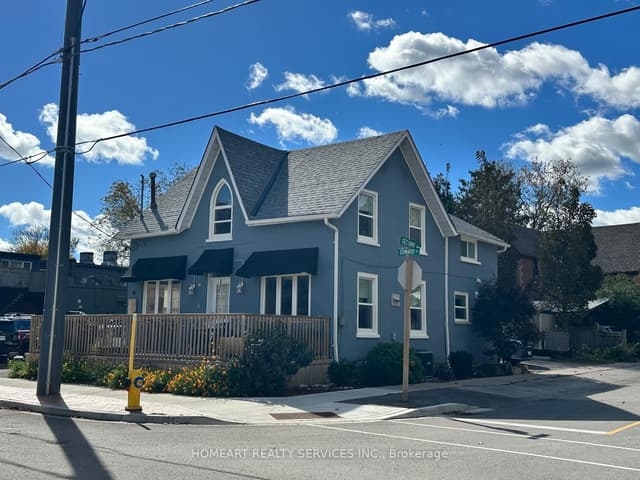 Detached at 18 Edward Street, Whitchurch-Stouffville, ON L4A 1A4
