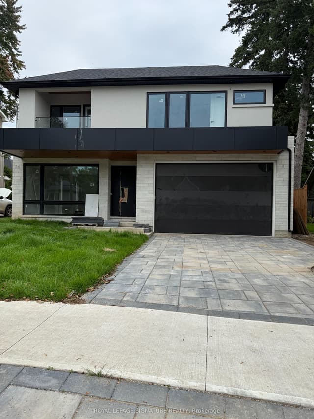 Detached at 1467 Kenmuir Avenue, Mississauga, ON L5G 4B3
